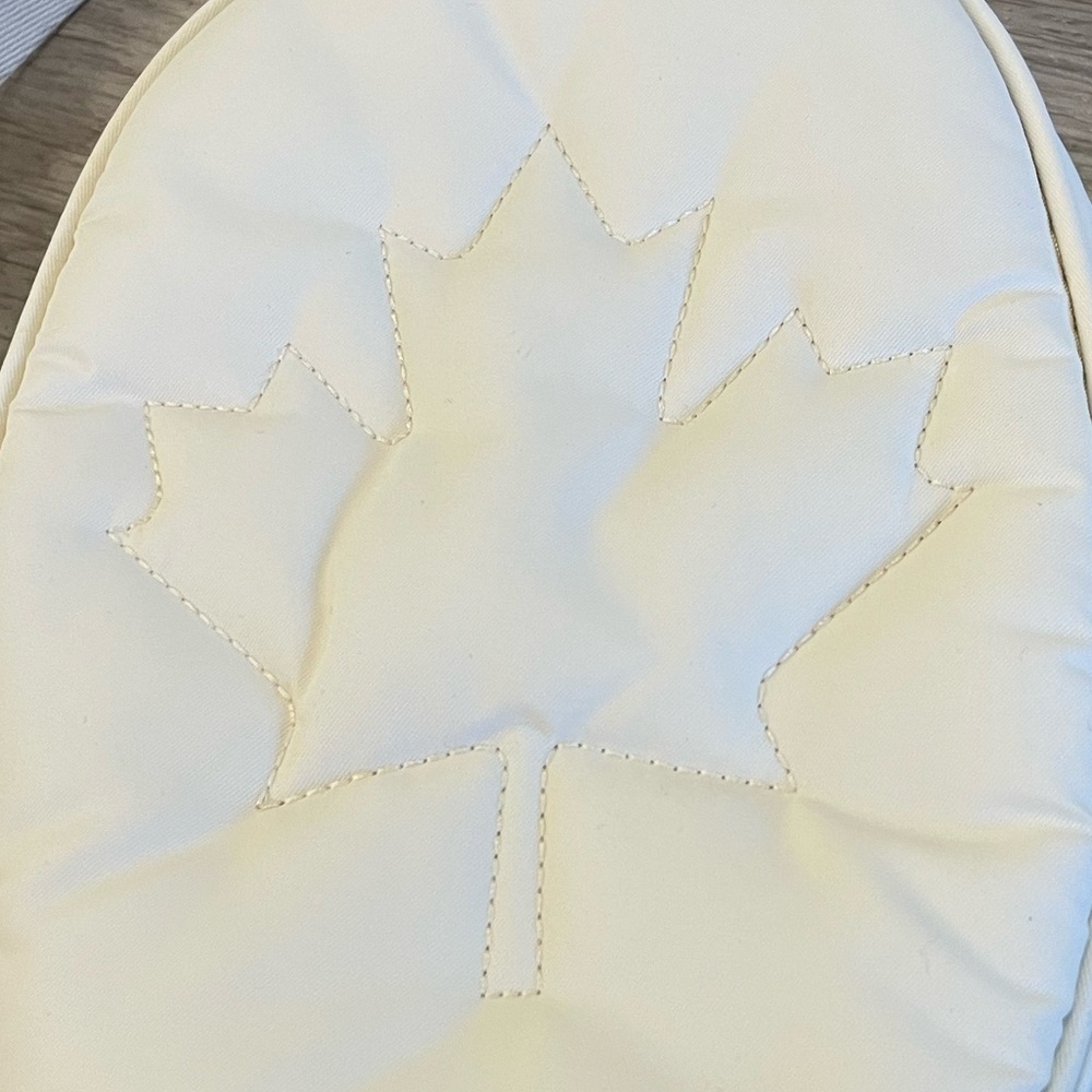 LULULEMON Cream Off-White Team Canada Future Legacy Crossbody Bag w/ maple leaf. - Picture 4 of 10
